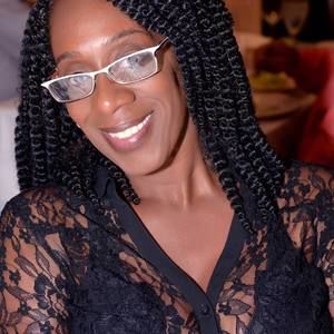 Meet your Posher, Glenda